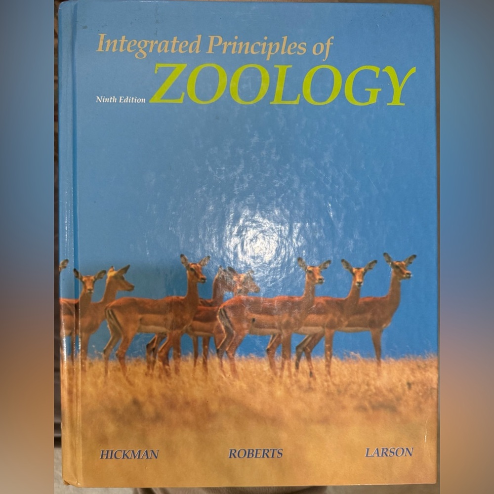 Book Integrated Principles of Zoology  College textbook Hickman Robert & Larson